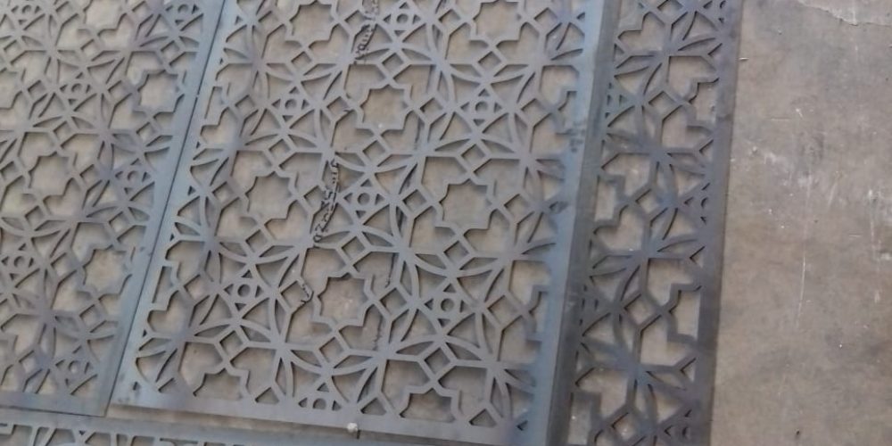 Lazer Kesim Desenli
